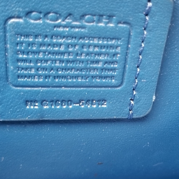 Coach Accordion Glovetanned Leather Wallet - Picture 7 of 7
